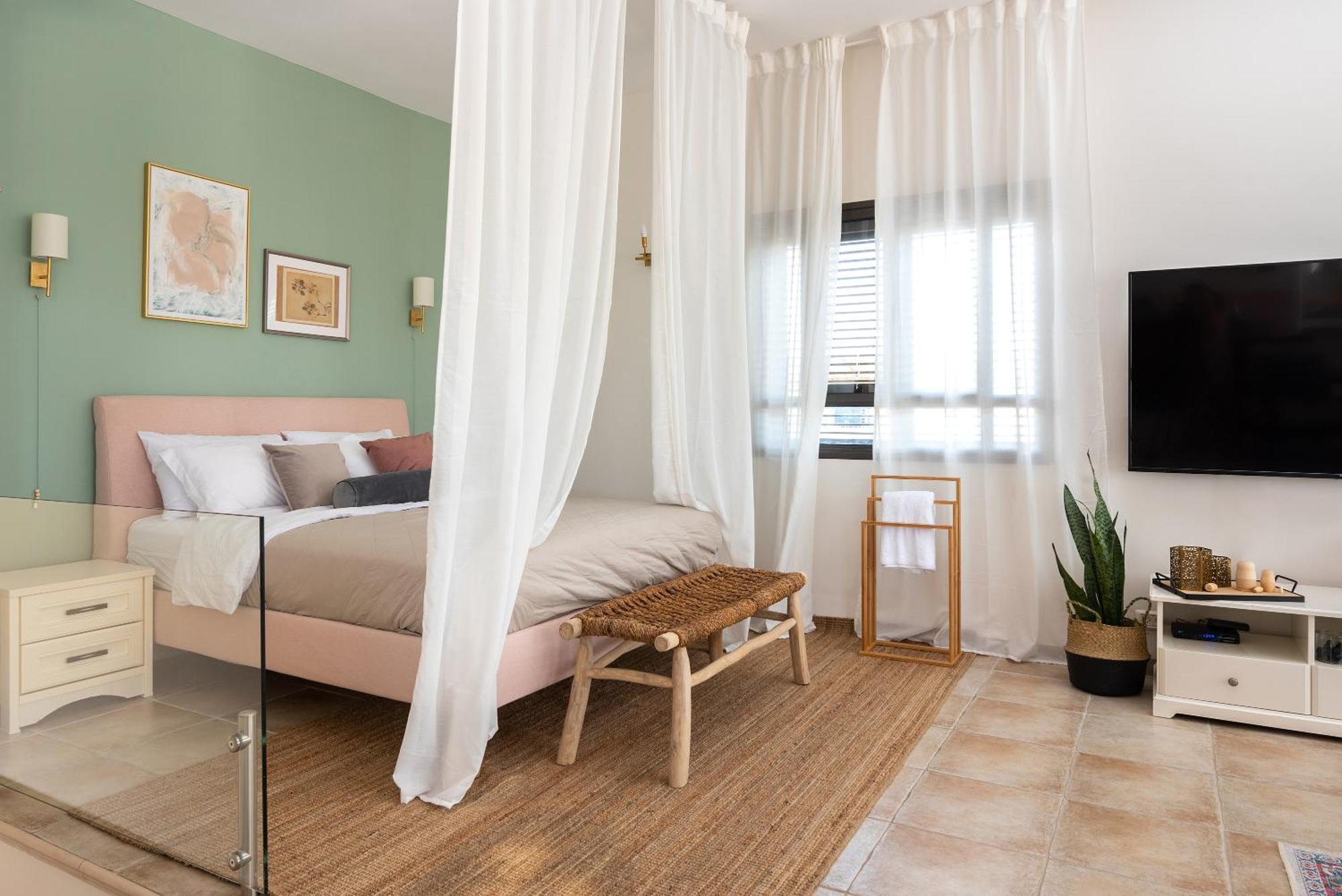 Bar-On Vacation Resort - Nature, Culture, Tours & Tastes Near Nahariyya - בר-און ריזורט, בתי מפונים , טבע, תרבות, סיורים וקולינריה Ben 'Ammi Номер фото