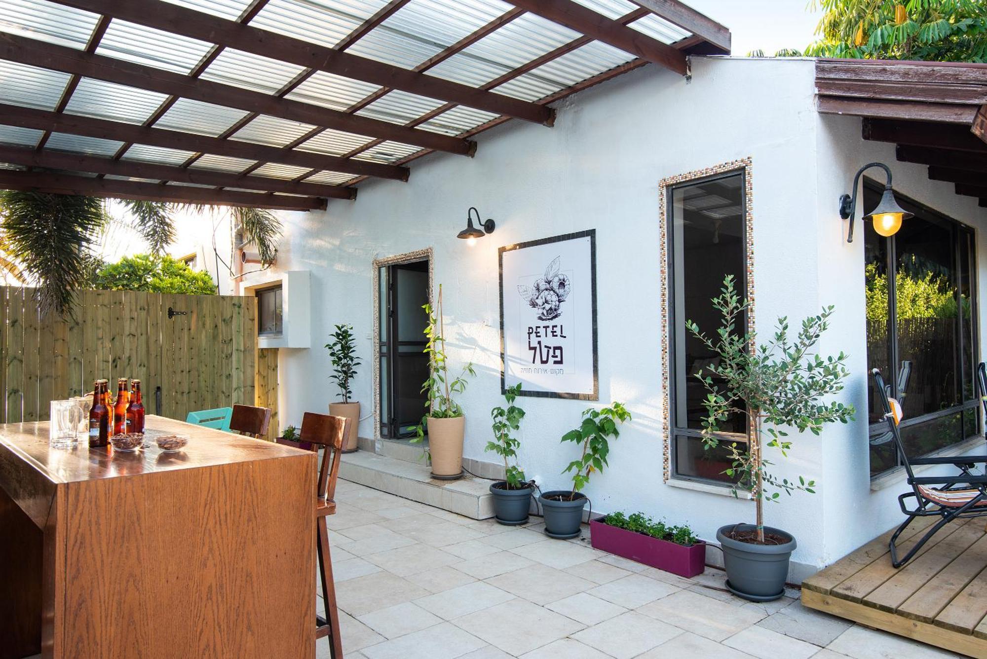 Bar-On Vacation Resort - Nature, Culture, Tours & Tastes Near Nahariyya - בר-און ריזורט, בתי מפונים , טבע, תרבות, סיורים וקולינריה Ben 'Ammi Номер фото